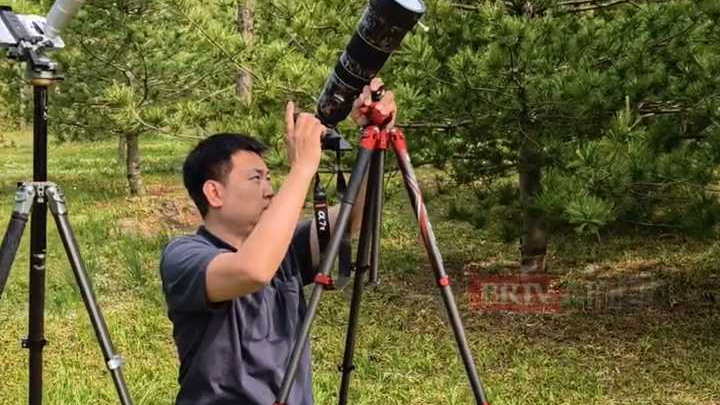 中国航天日，北京摄影师拍到空间站白天穿越太阳