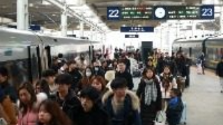 今年春运客流预计将创新高!高峰期成都局动车组全部上线 今年春运客流预计将创新高!高峰期成都局动车组全部上线