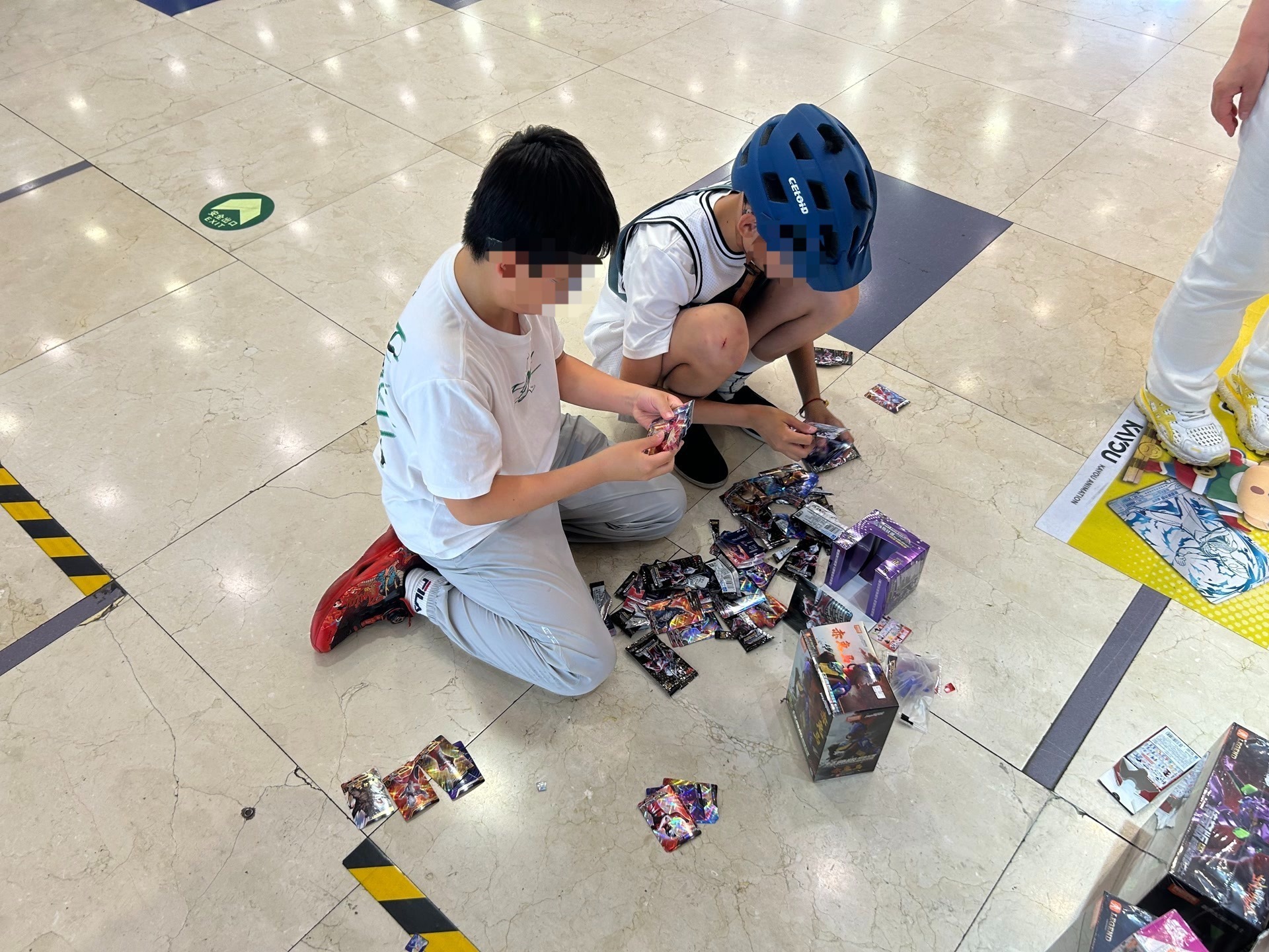 调查 | 孩子凑钱往“陷阱”钻？拆解盲盒卡牌背后套路