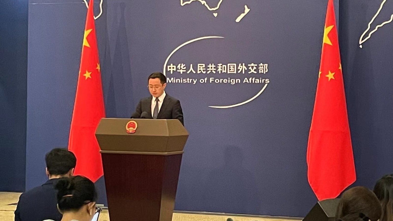 外交部:呼吁发达国家为发展中国家提供充足的气候资金支持 外交部:呼吁发达国家为发展中国家提供充足的气候资金支持