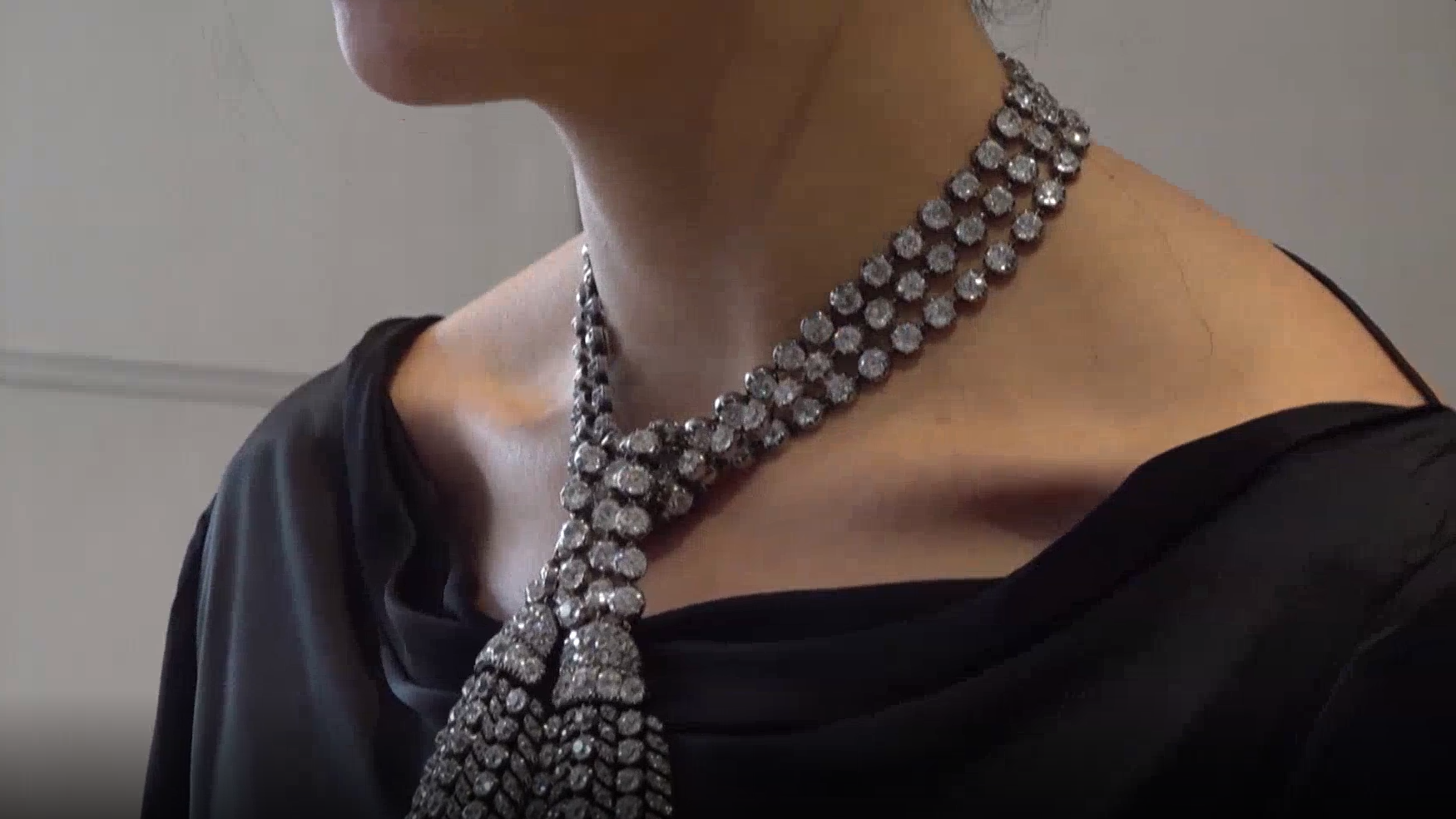 18世纪钻石项链将被拍卖 或与法国玛丽王后有关 18世纪钻石项链将被拍卖 或与法国玛丽王后有关