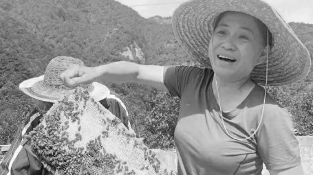 被洪水冲走失联19天，尹春燕遗体已找到