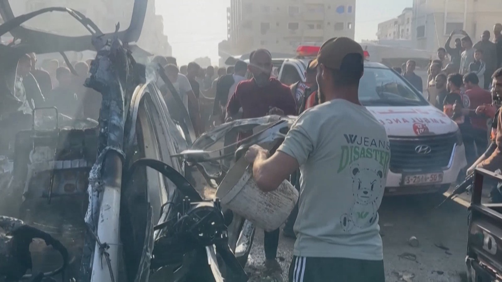 以军空袭加沙致上百人死伤 哈马斯强烈谴责 以军空袭加沙致上百人死伤 哈马斯强烈谴责