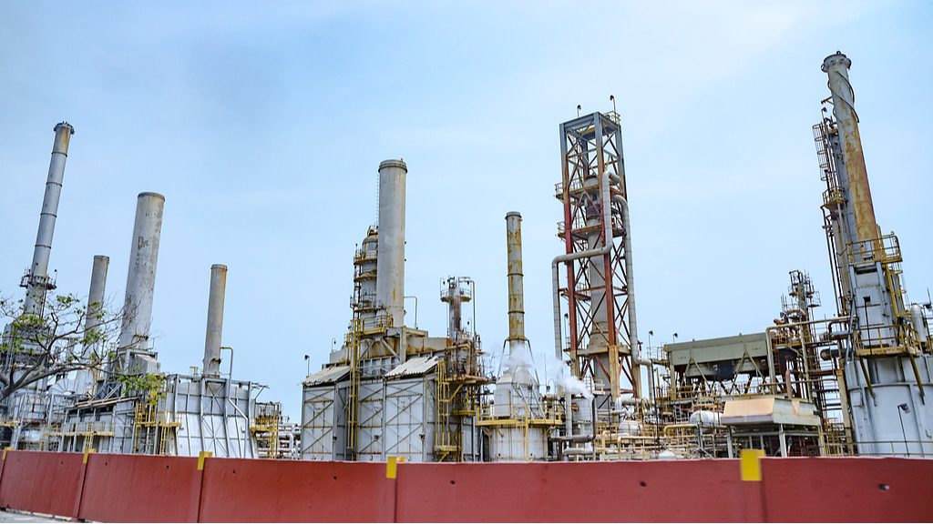 委代总统：拒绝外部干涉 希望通过改革成为石油生产大国