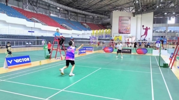 羽球争锋！全国600余名羽球小将在昌平挥拍竞技
