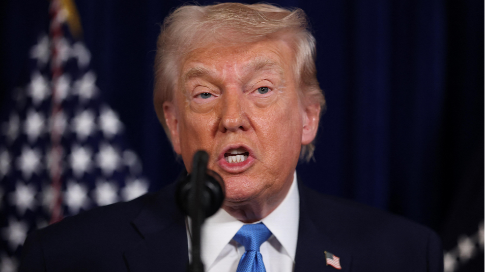 特朗普称一支舰队正在向伊朗方向航行 特朗普称一支舰队正在向伊朗方向航行