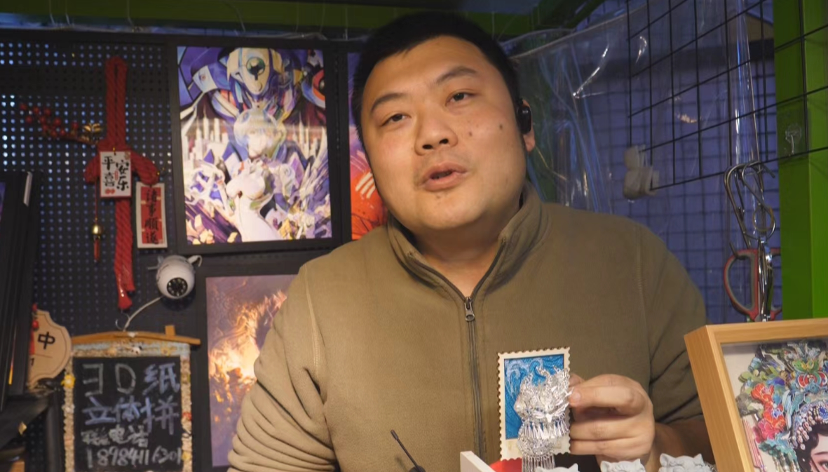 新春走基层:春节“夜未央” 老街烟火赋能贵阳城市新活力 新春走基层:春节“夜未央” 老街烟火赋能贵阳城市新活力