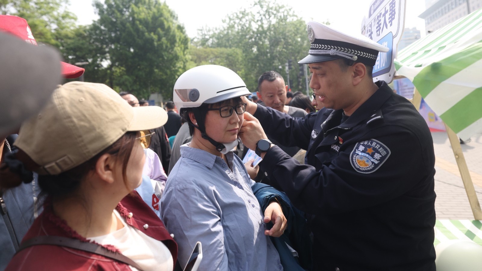 北京非机动车新规实施在即 朝阳区开展非机动车交通安全宣传日活动 北京非机动车新规实施在即 朝阳区开展非机动车交通安全宣传日活动