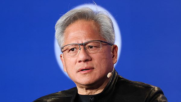 英伟达确认CEO黄仁勋随特朗普一同访华