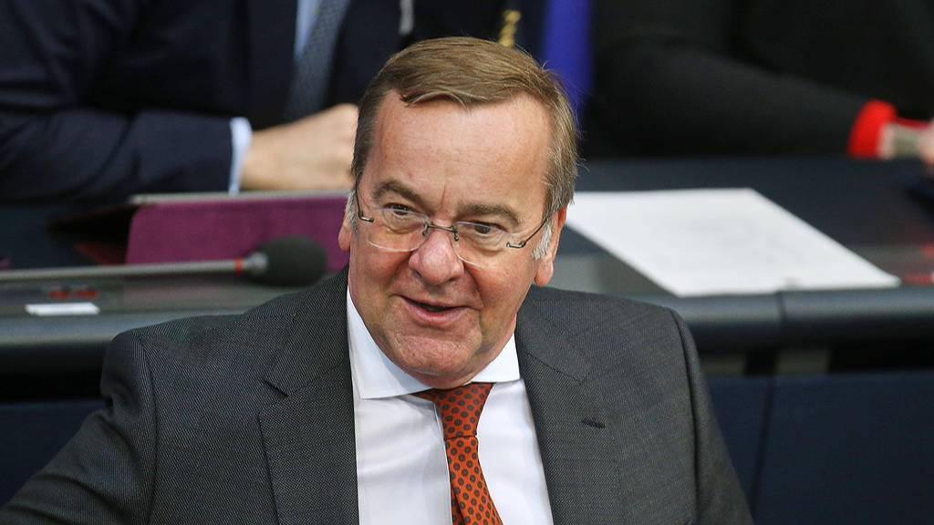 德国防长说德国海军部队将被部署到地中海 德国防长说德国海军部队将被部署到地中海