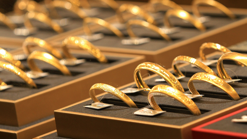 上调至100%！金价迅猛上涨，国有大行紧急出手