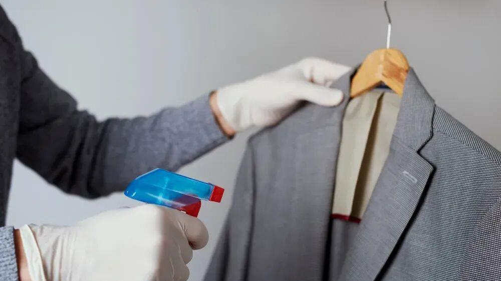 穿着外裤,到底能不能直接坐床上? 穿着外裤,到底能不能直接坐床上?