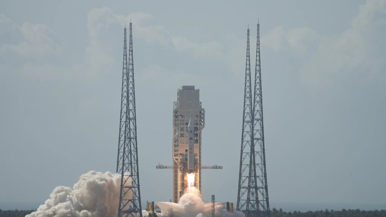 刚刚，我们离登月更近了