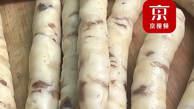 网友晒出九肥一瘦“水晶腊肠”，晒在外边小偷见了都直摇头。