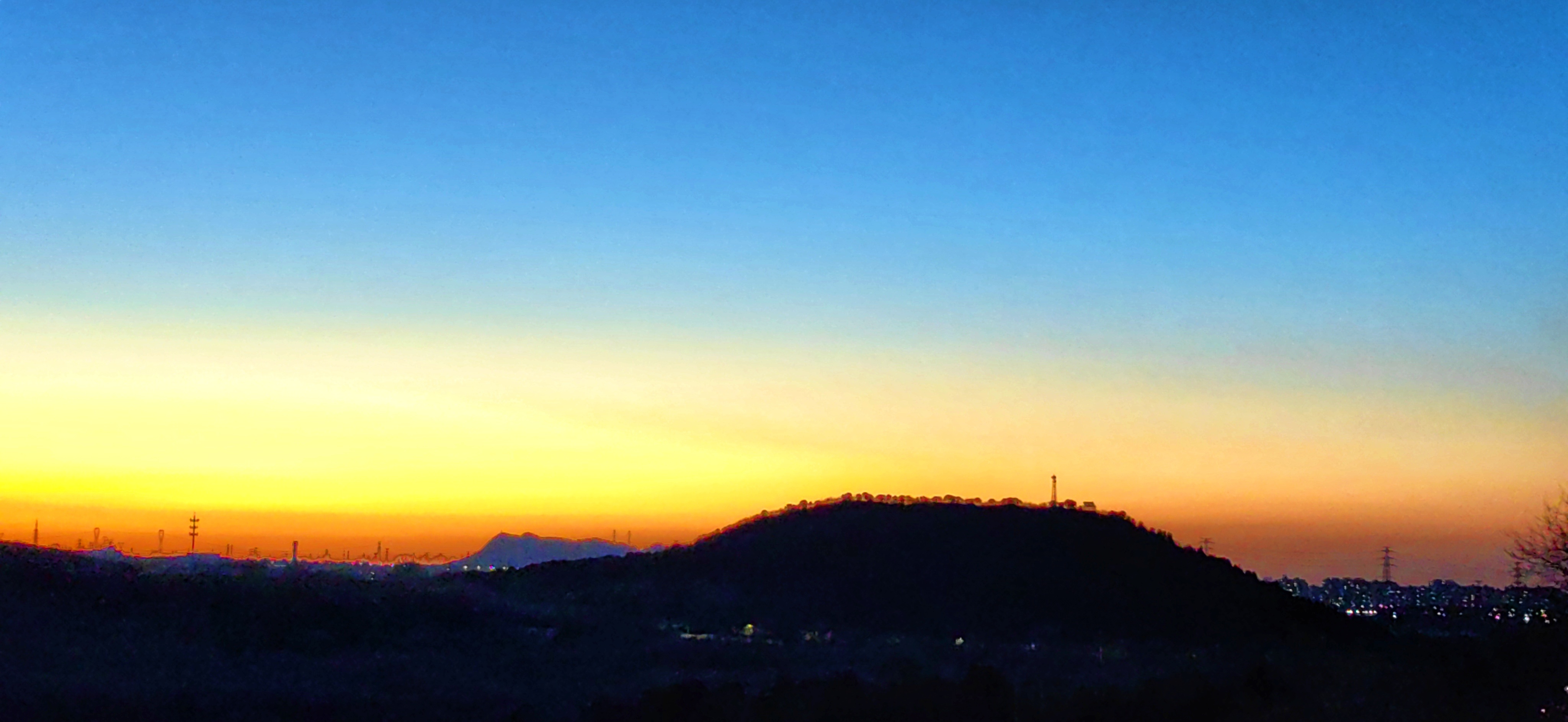 古建沐晨光,冰面凝朝露 古建沐晨光,冰面凝朝露