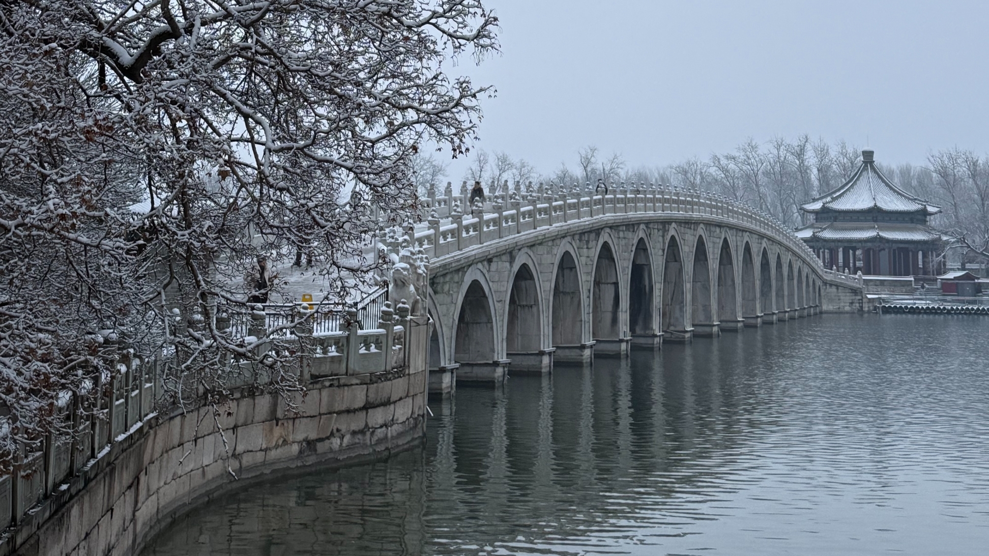 今晨,北京雪后美景氛围感拉满 今晨,北京雪后美景氛围感拉满