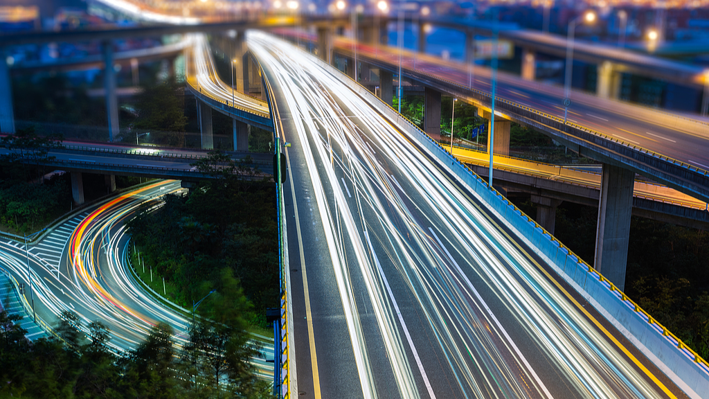 今天全国高速公路车流量超7100万辆次 今天全国高速公路车流量超7100万辆次