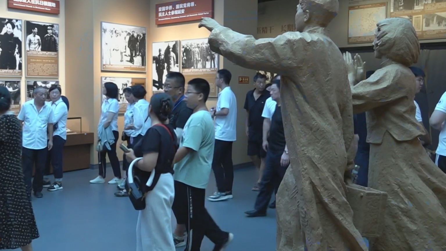 铭记历史 缅怀先烈丨抗战馆主题展观众突破30万人次 铭记历史 缅怀先烈丨抗战馆主题展观众突破30万人次