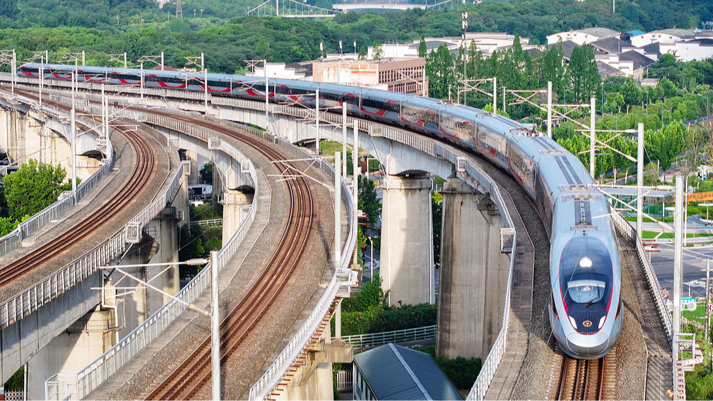 同比增长4.2%！2025年国家铁路发送旅客42.55亿人次