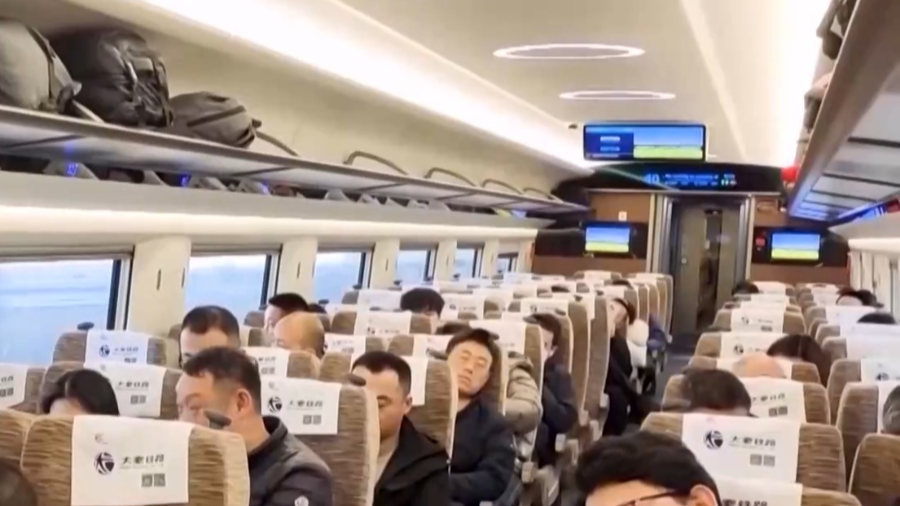 铁路部门发售春运期间火车票超1亿张 铁路部门发售春运期间火车票超1亿张