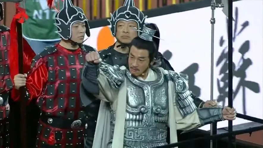 “西楚霸王”何润东，亮相苏超