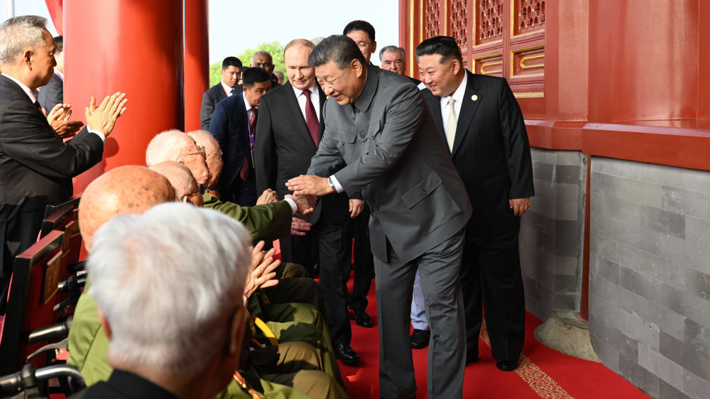 这6位与总书记握手的老战士是谁? 这6位与总书记握手的老战士是谁?