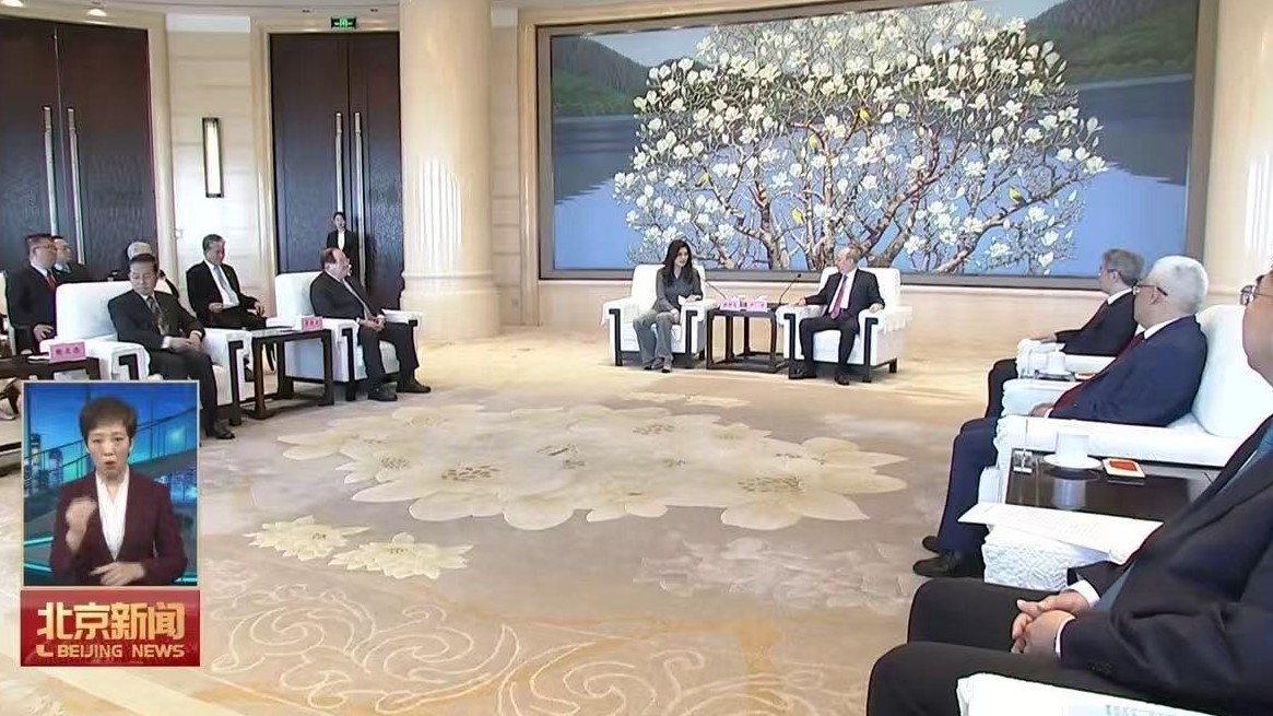 尹力会见中国国民党主席郑丽文