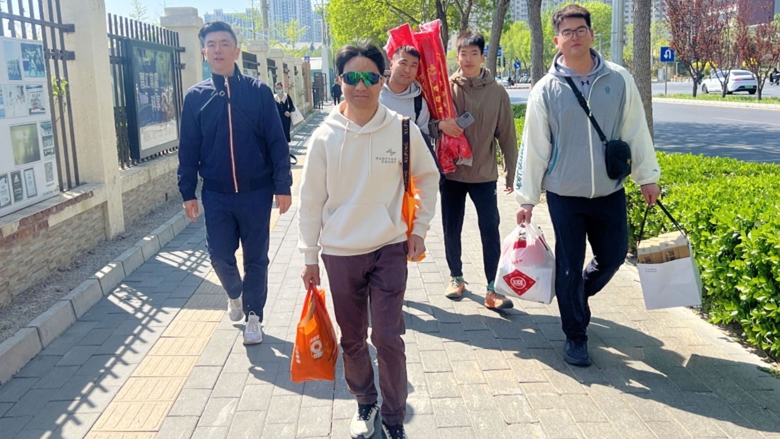 法治进行时记者送苏伢子回家