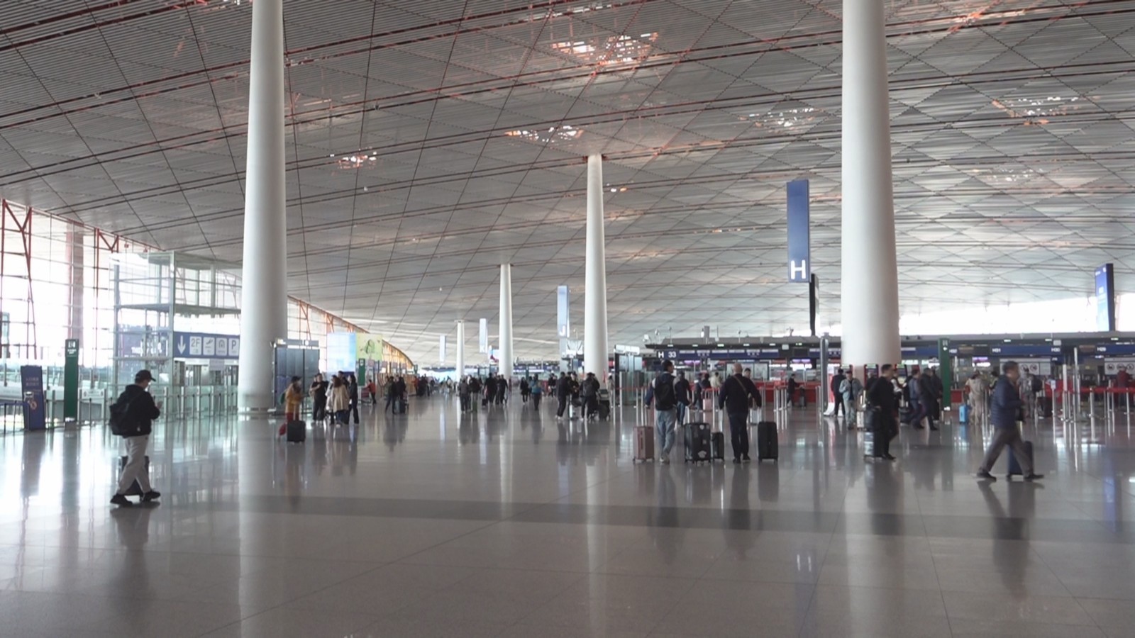 首都机场“清明”小长假预计运送旅客51万人次 首都机场“清明”小长假预计运送旅客51万人次