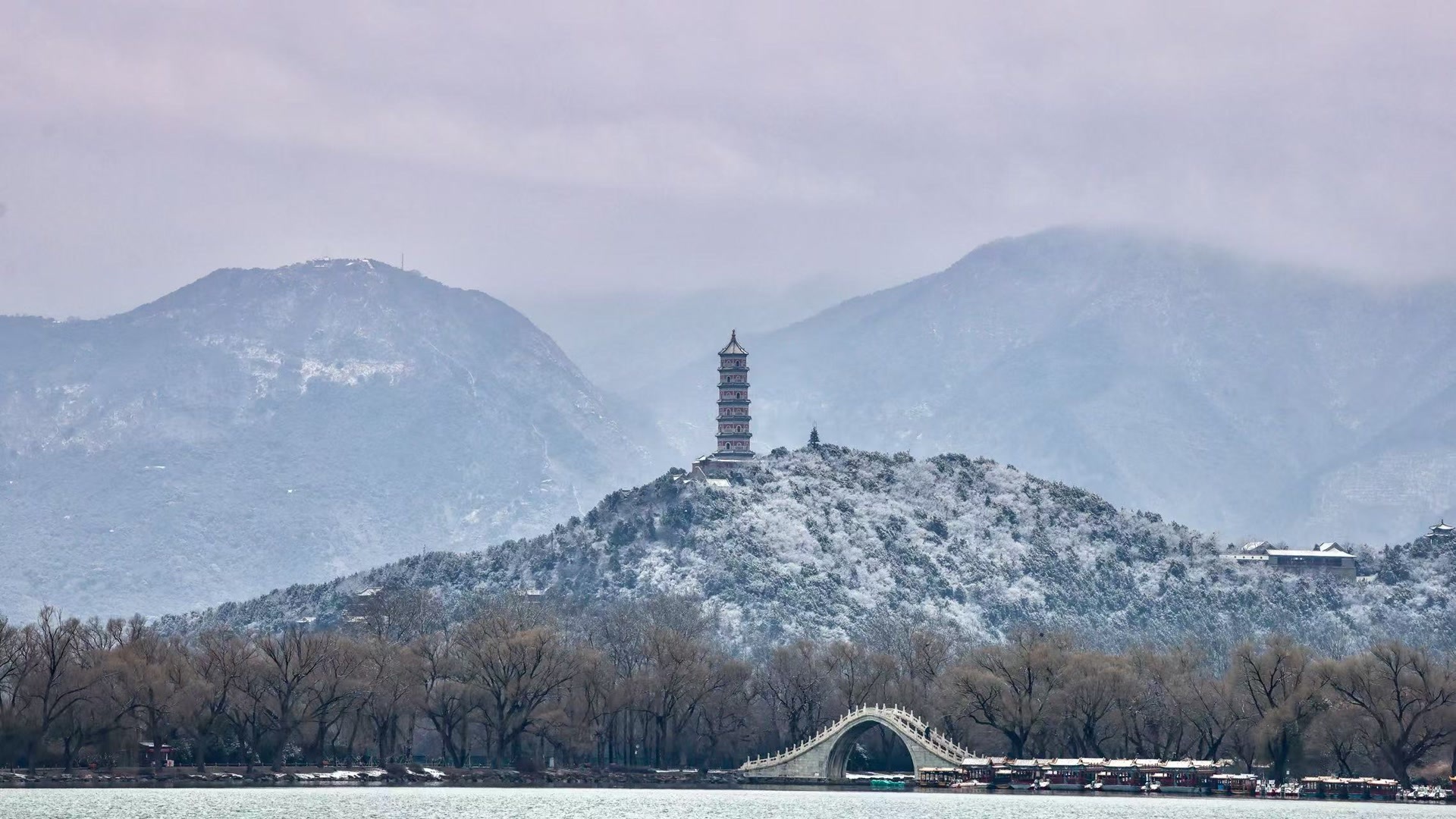 雪后颐和园，水墨长卷徐徐展开