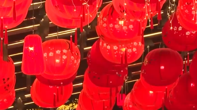 新春大集“红红火火”打造沉浸式年味场景 璀璨灯会流光溢彩“点亮”文化盛宴 新春大集“红红火火”打造沉浸式年味场景 璀璨灯会流光溢彩“点亮”文化盛宴