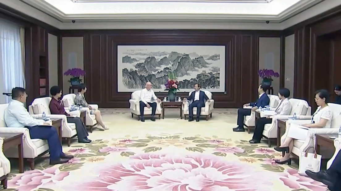 殷勇会见法国赛诺菲集团执行副总裁 殷勇会见法国赛诺菲集团执行副总裁