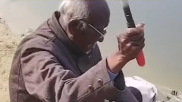 唐山“钓帝”黑大爷去世 享年75岁,家人称老人告别仪式已举办完毕 唐山“钓帝”黑大爷去世 享年75岁,家人称老人告别仪式已举办完毕