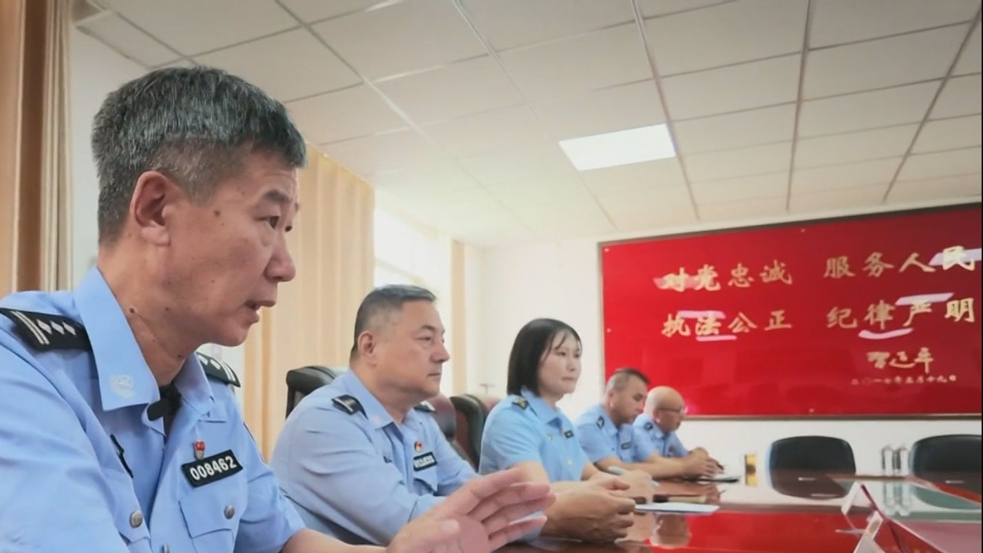 市公安交管部门约谈35家上半年“涉牌”违法突出货运企业 市公安交管部门约谈35家上半年“涉牌”违法突出货运企业