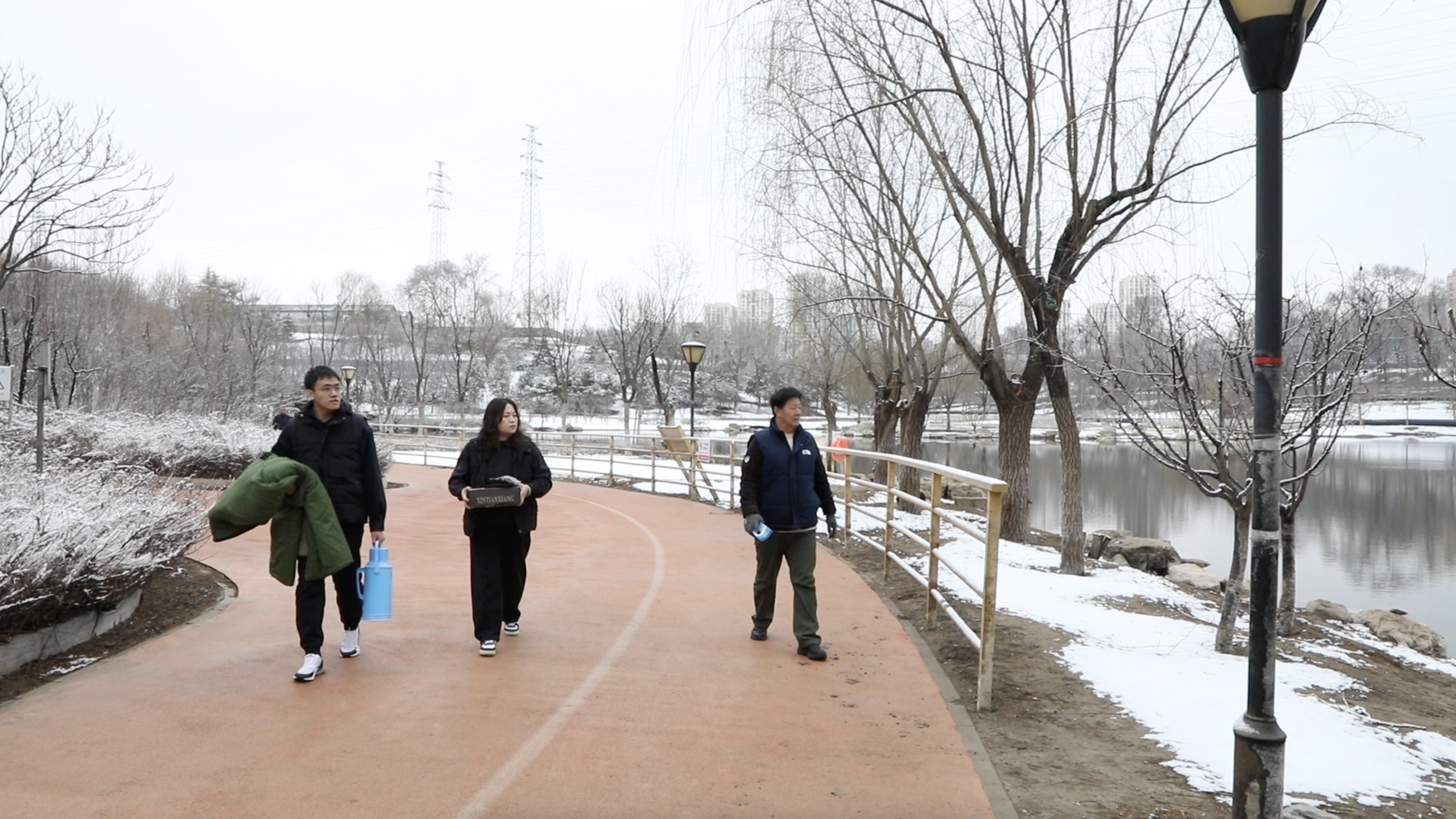 门头沟：雪后巡查不停步 织密救助“安全网”