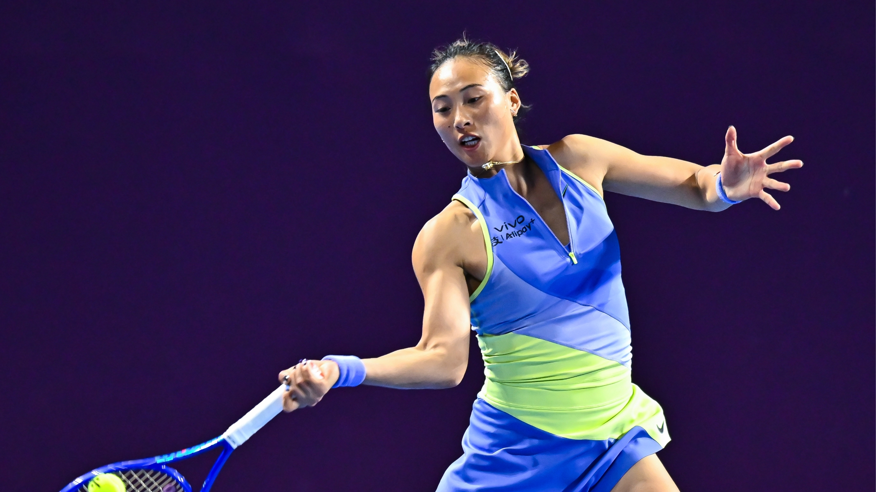 止步多哈站16强 郑钦文复出首站呈现超预期表现 止步多哈站16强 郑钦文复出首站呈现超预期表现