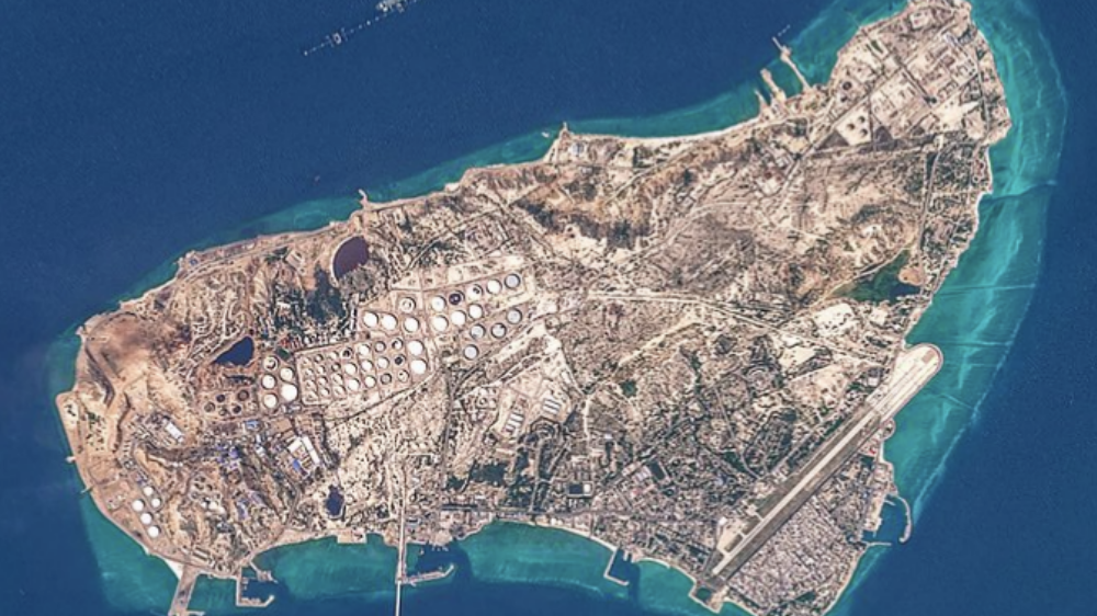 伊朗官员表示将“果断反击”美军夺岛