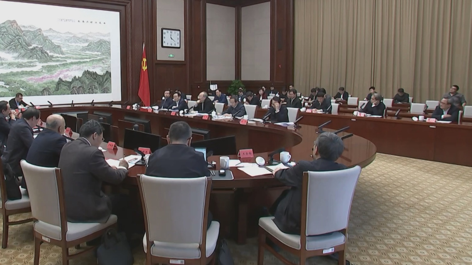 市“十五五”规划专家咨询委员会成立大会暨第一次专家座谈会召开