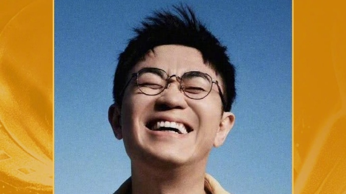 大鹏凭借《长安的荔枝》获得本届百花奖最佳导演 大鹏凭借《长安的荔枝》获得本届百花奖最佳导演