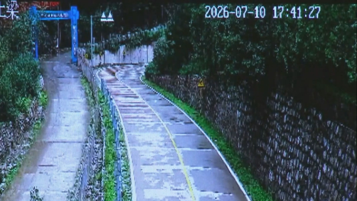 闻汛而动 筑牢防线丨多区山区道路实施临时管控 防范降雨次生灾害