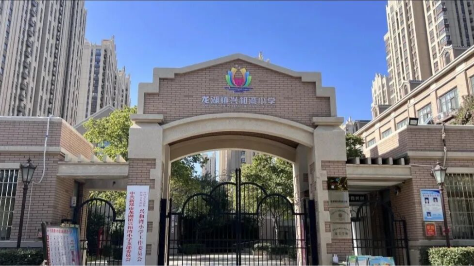 9岁女孩在校写试卷，突然昏倒去世！多方已介入！