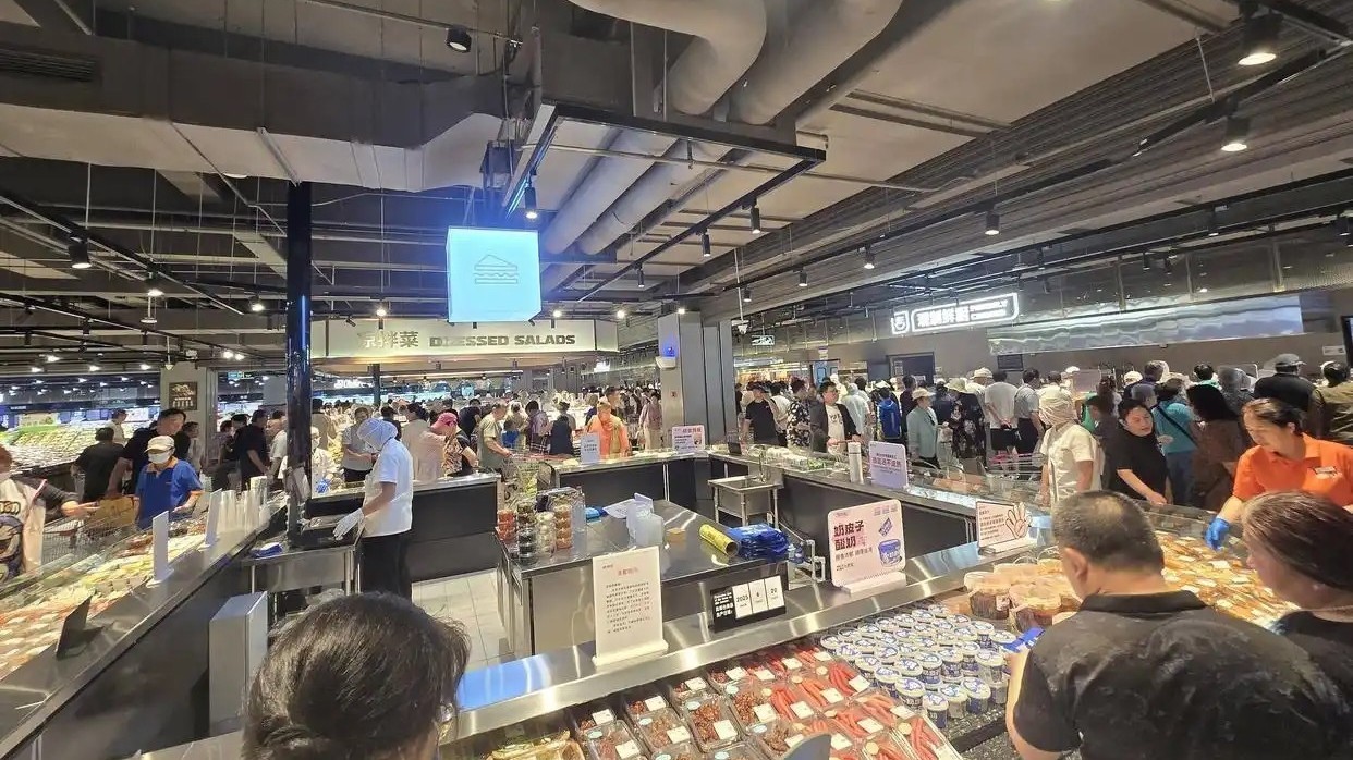 北京社零总额呈降势 消费动力不减 北京社零总额呈降势 消费动力不减