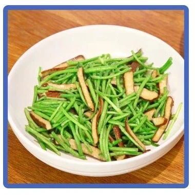 春天多吃这根“秆子”,排尿酸、护血管,脆嫩清香~ 春天多吃这根“秆子”,排尿酸、护血管,脆嫩清香~