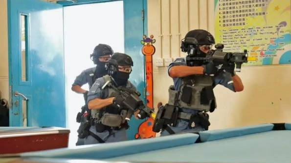 香港警队换装国产冲锋枪，反恐特勤和机场特警先更新
