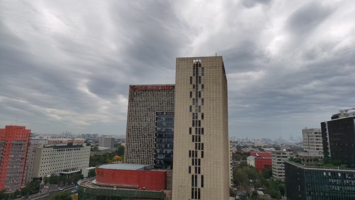 今天仍有阵雨 最高气温31℃ 出门记得带伞