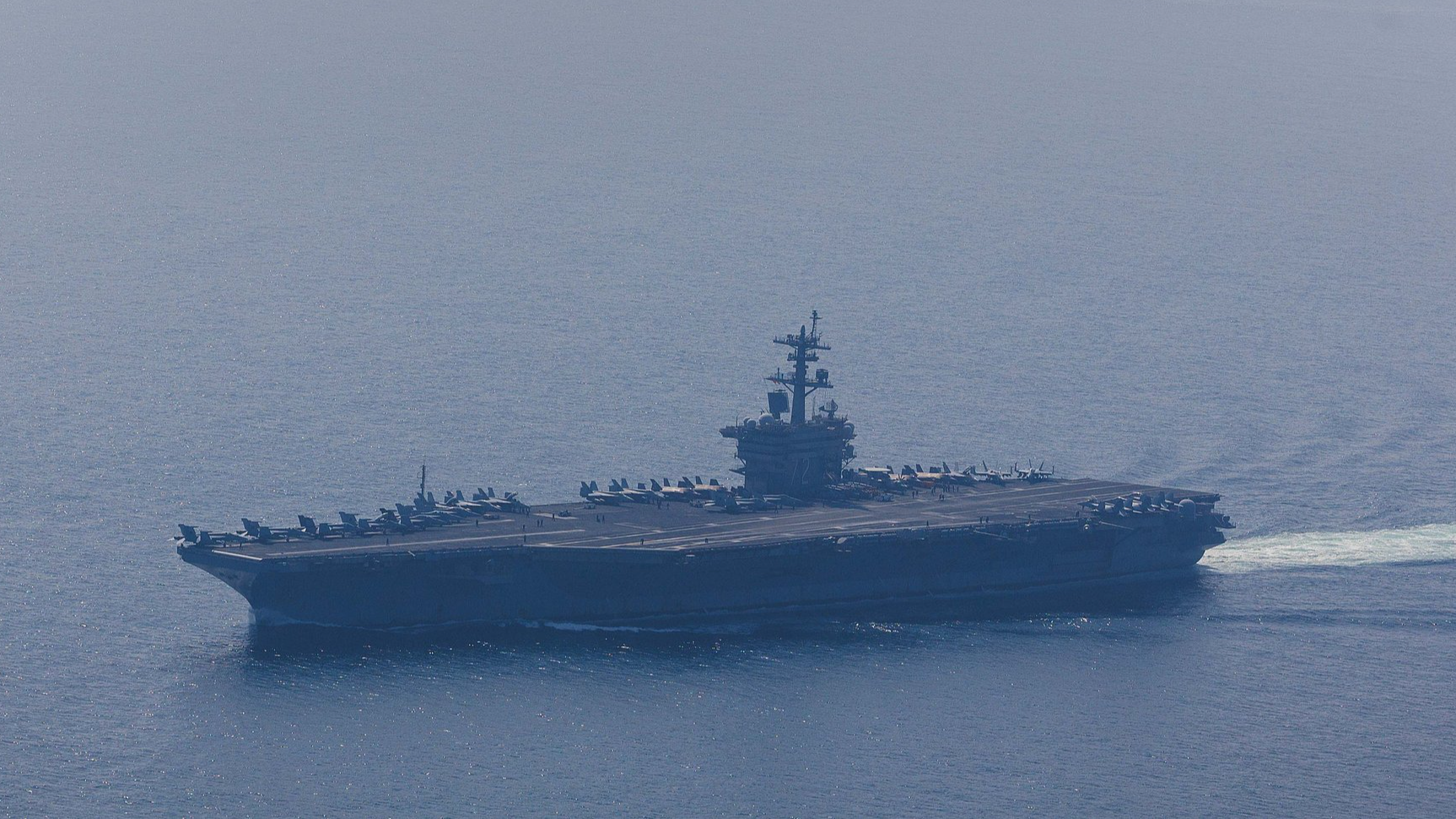 伊朗军方称美“林肯”号航母遭到伊朗4枚弹道导弹袭击