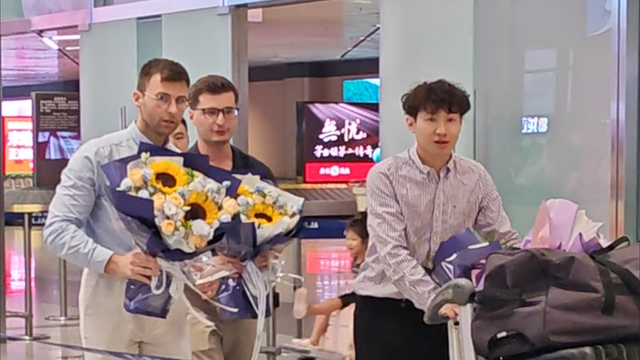 向中方正式捐赠日军侵华罪证后首次回中国！