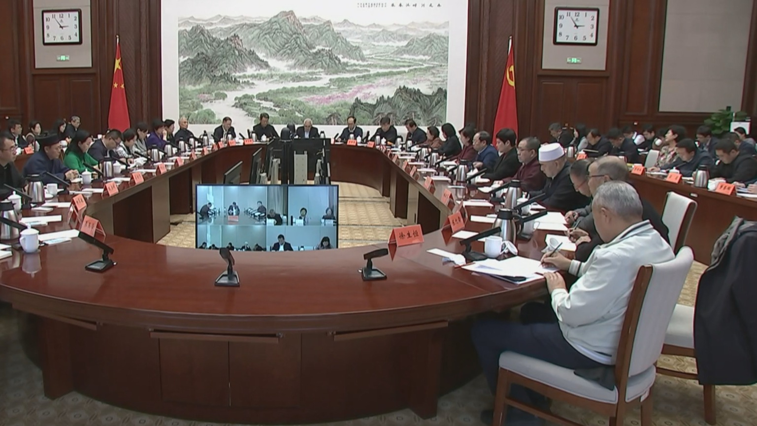 市委统战部向党外人士通报市委全会精神 市委统战部向党外人士通报市委全会精神