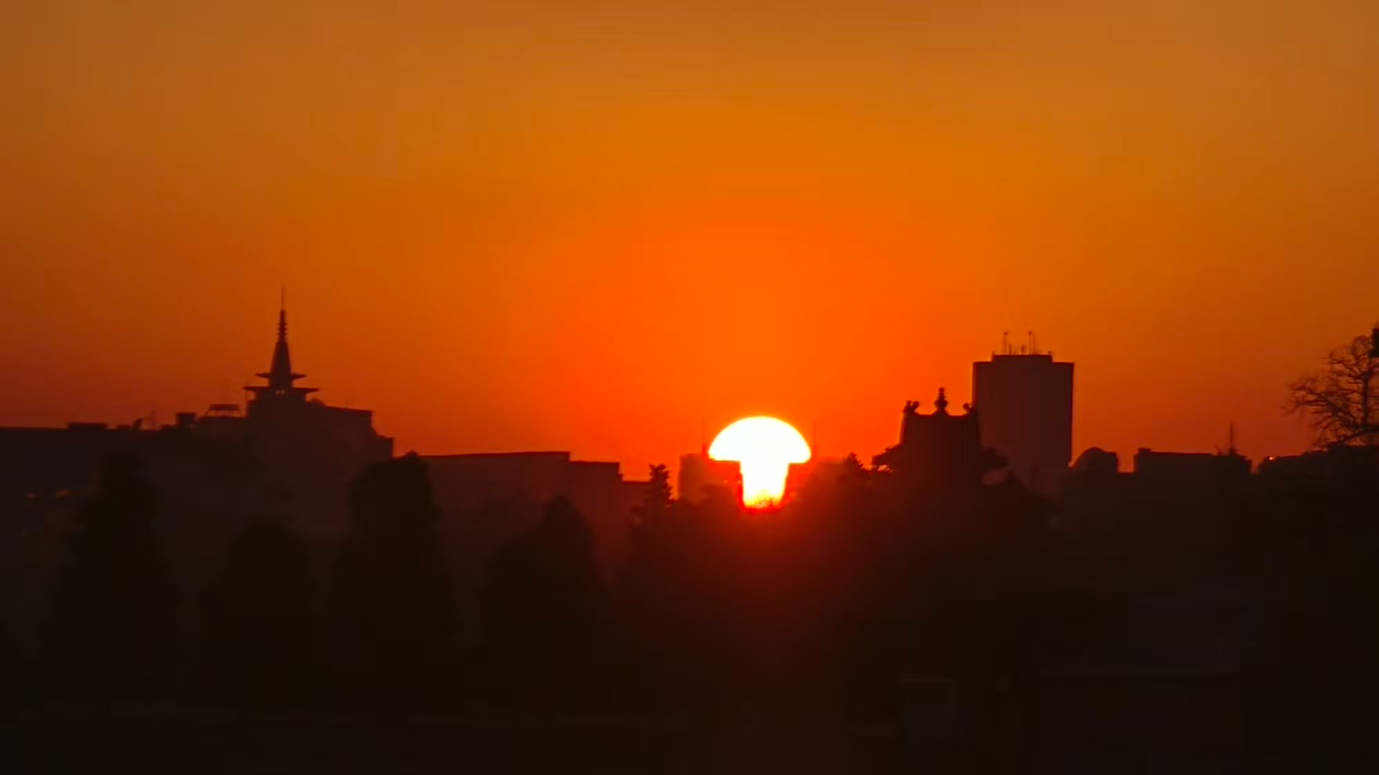 日出东方，早安北京！当春分日邂逅“龙抬头”，藏着双倍美好