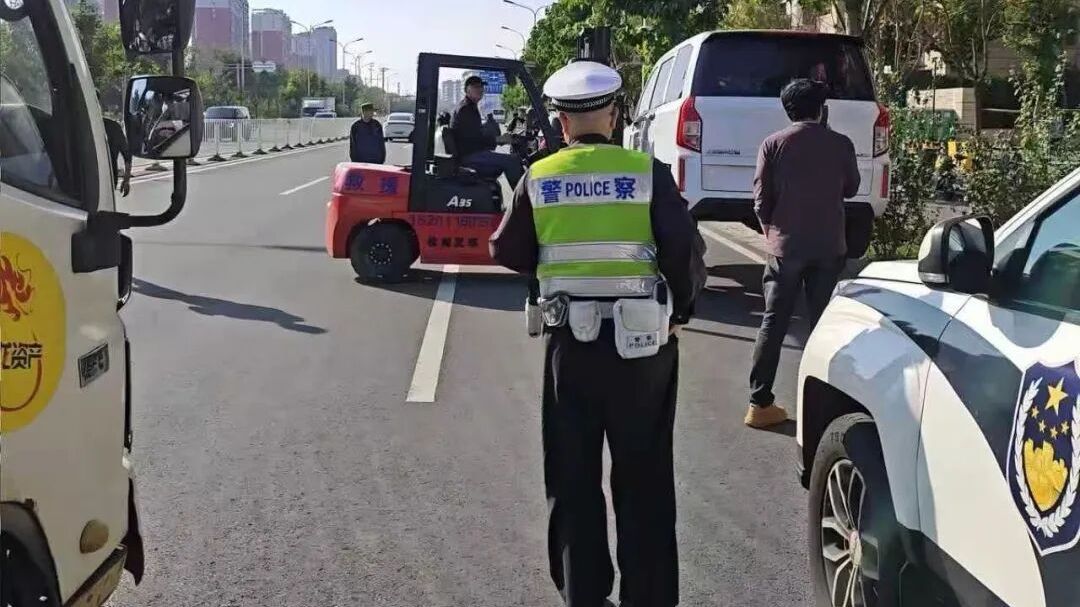 丰台这里违停“顽疾”破解!多部门联动出实招——— 丰台这里违停“顽疾”破解!多部门联动出实招———